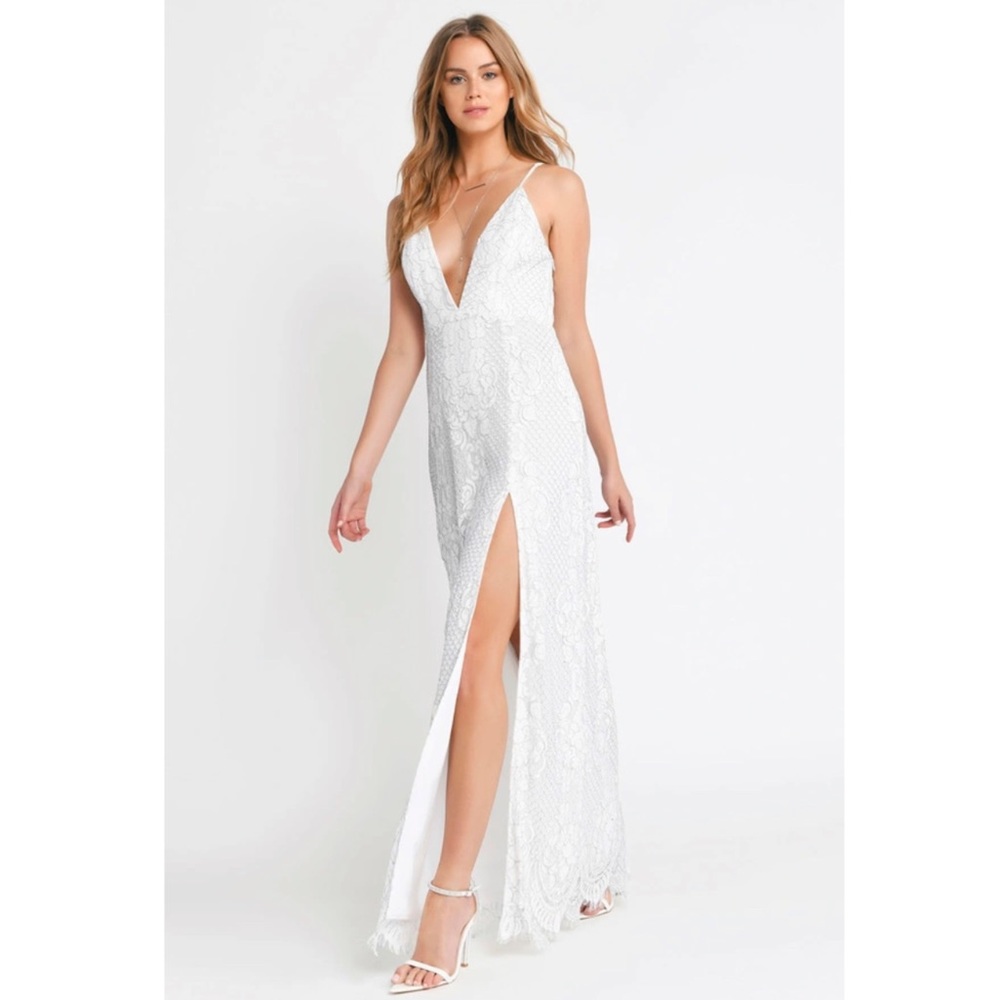 *NWT* Tobi Swoon Over You White Lace Maxi Dress Size M